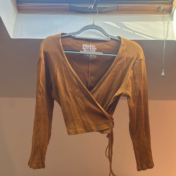 Big Bud Press Wrap Top in Spicy Mustard - size 3 - Picture 2 of 6